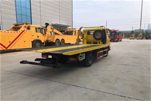 灵山非事故拖车