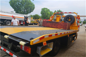 灵山附近拖车电话号码服务