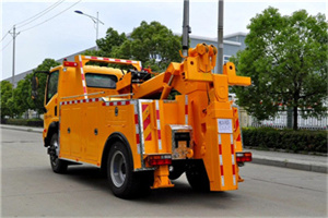 灵山高速路拖车费